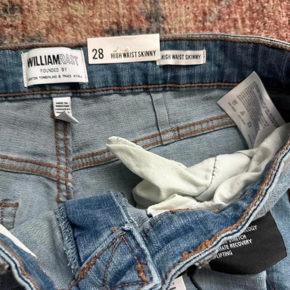 NWT William Rast Light Wash High Rise‎ Skinny Jeans Womens 28 Ripped Distressed